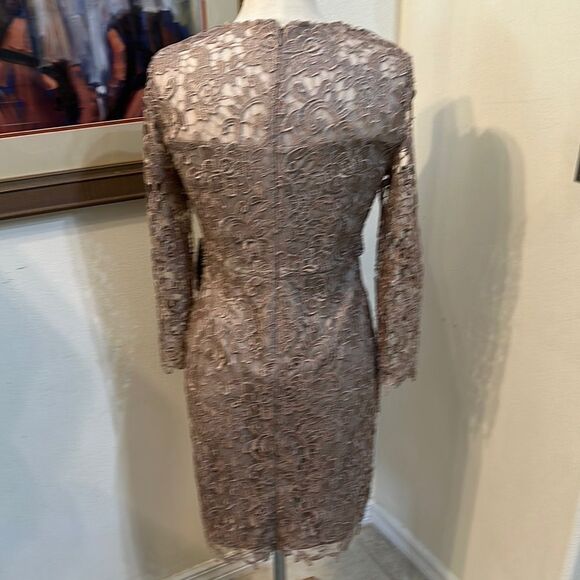 NWT MARINA Champagne Lace Dress w/ Long Sleeves Size 4 - Picture 11 of 15